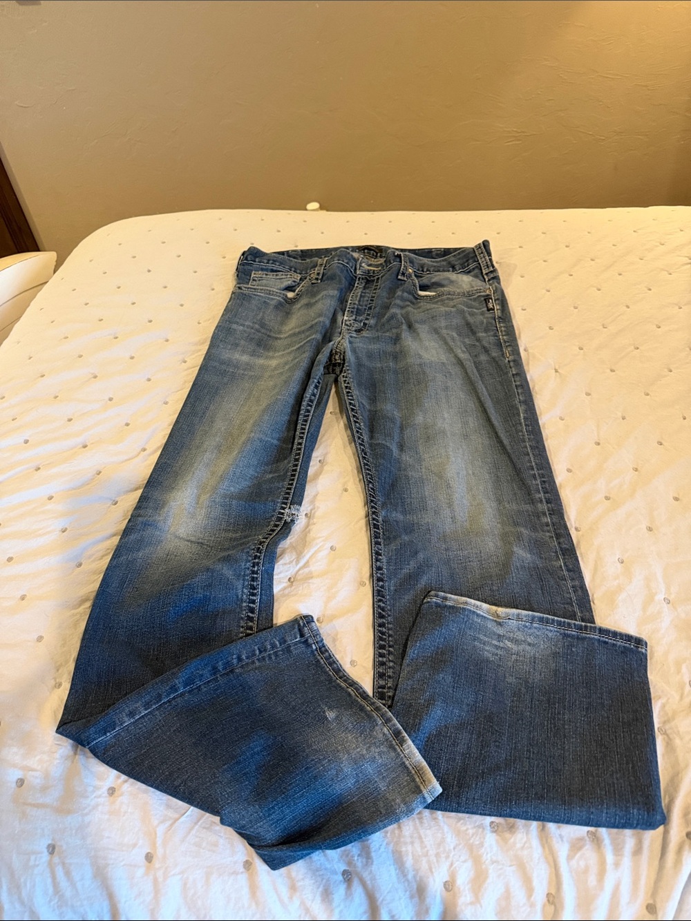 Silver Jeans Men's Bootcut Faded Blue Denim- 38x34 Zac
